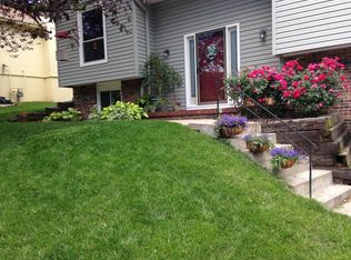 15218 Hamilton St, Omaha, NE 68154