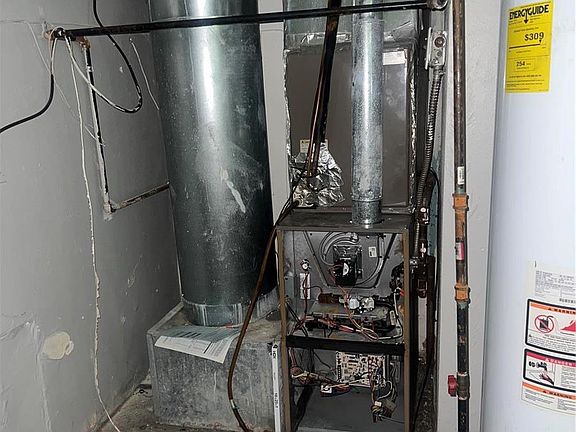 3rd image of 8414 Bayberry Dr