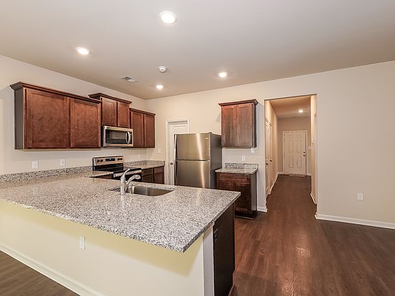 5th image of 6031 Rainbow Row