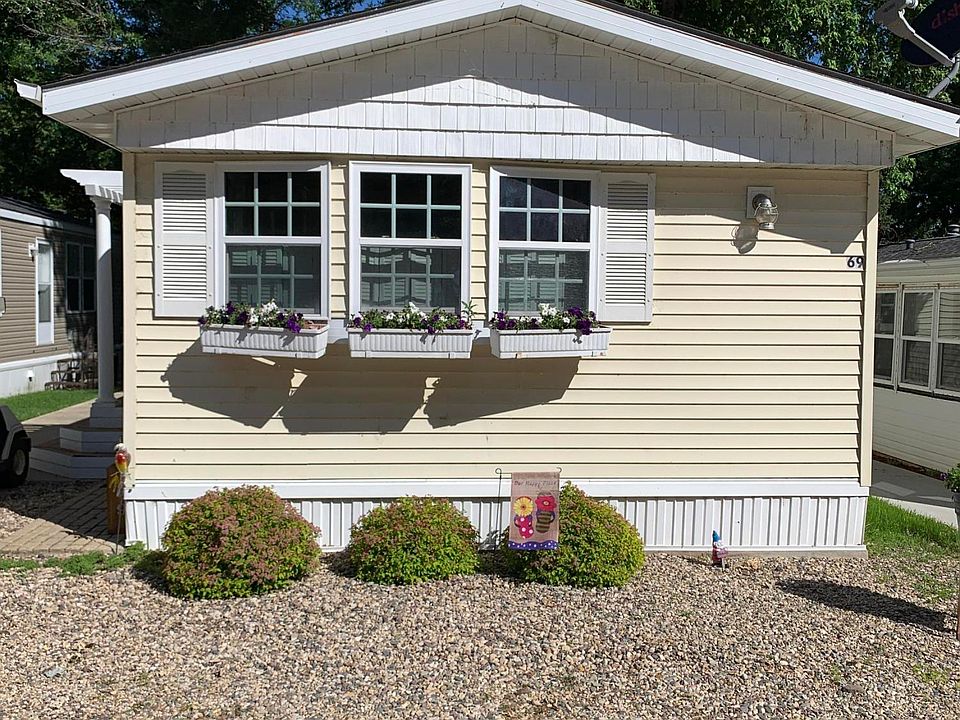 1st image of 1761 260th Ave Lot 69