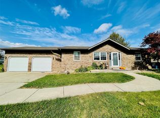 425 Ackerman Ave, Troy, IL 62294