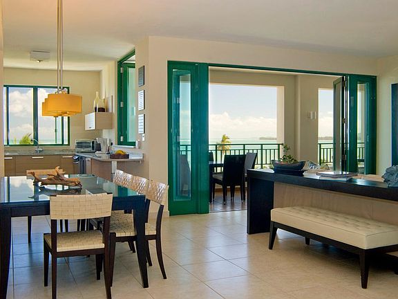 Open floor plan which opens into the balcony/terrace