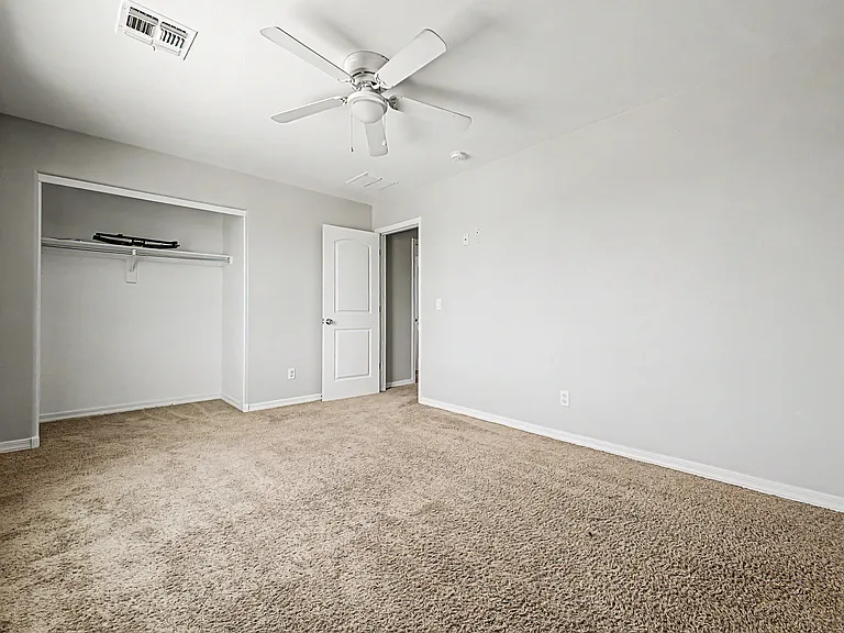 25392 W Carson Dr — Photo 17