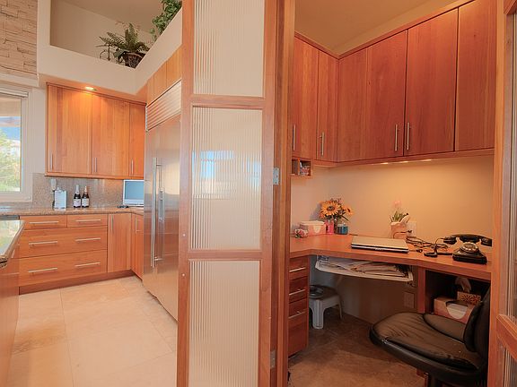 2nd image of 13715 Canada Del Oso Pl NE