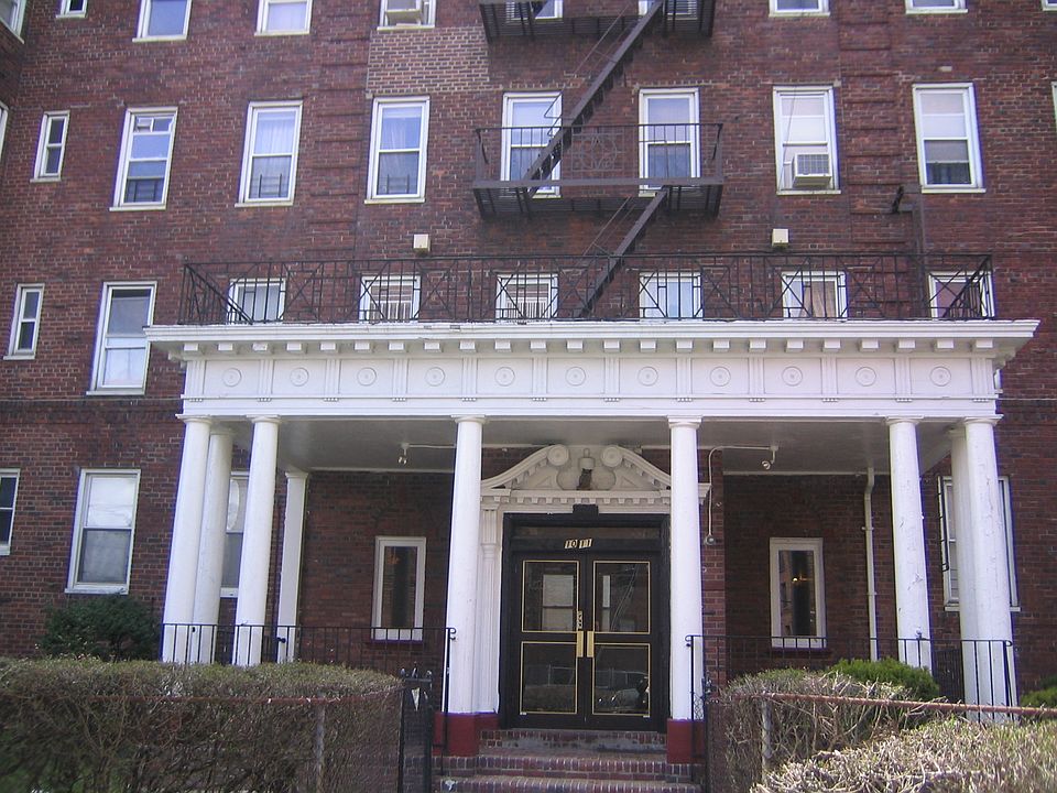 1st image of 631 Beach 9th St APT 3A