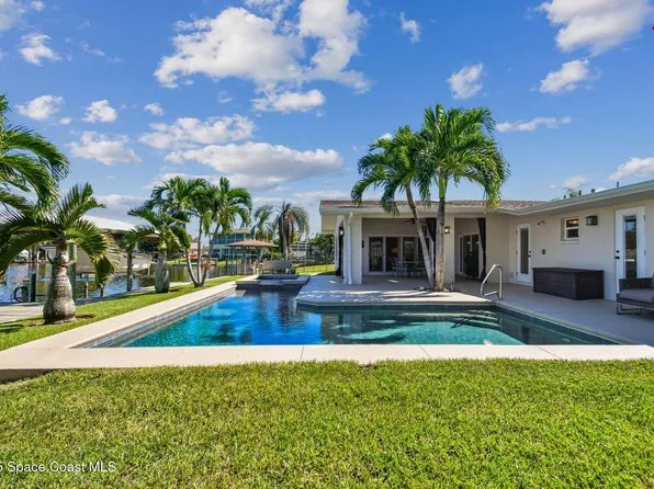 17 Danube River Dr, Cocoa Beach, FL 32931