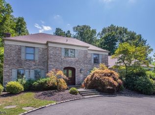 12 Cornell Dr, Livingston, NJ 07039