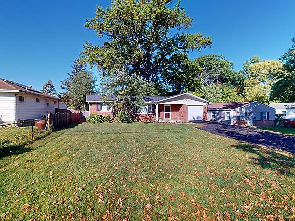 4th image of 8305 Saint Clair Ave