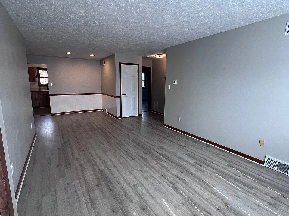 99 Grand Ave #3D