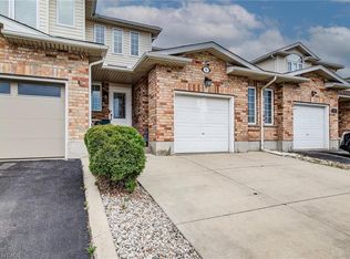 29 Chester Dr, Cambridge, ON N1T 2C4