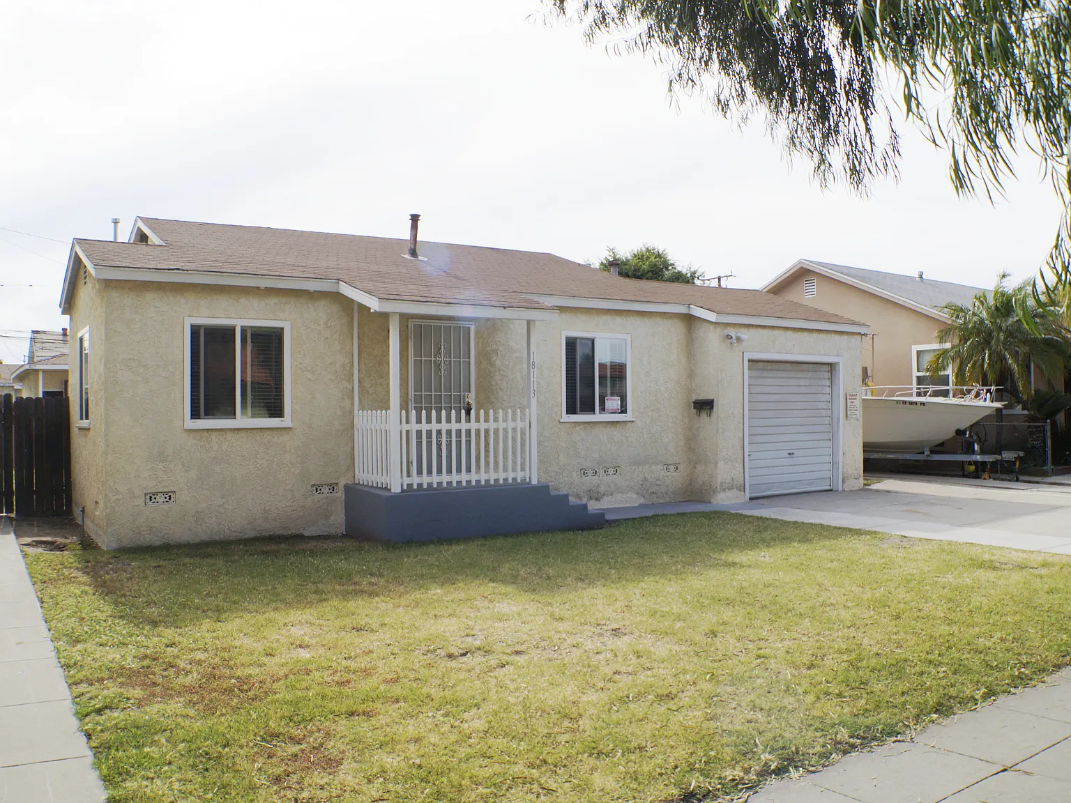 3 bed, 832 sqft, $2,900 — Photo 2