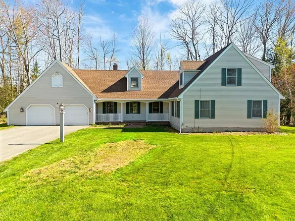22 Court Street, Winslow, ME 04901