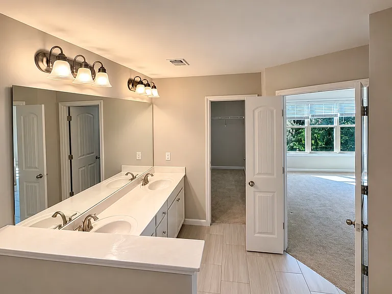 521 Sunset Park Dr — Photo 11