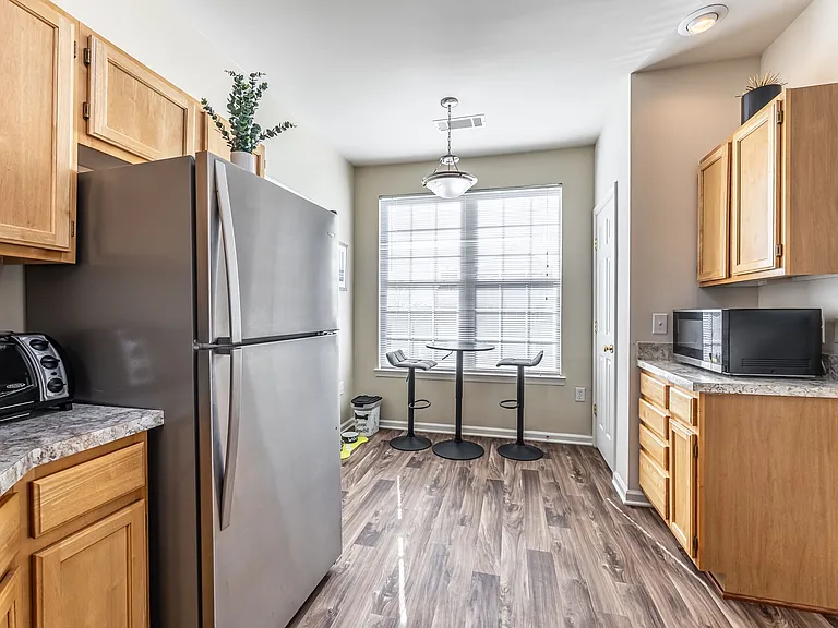 Carriage Hill Apartments — Photo 6