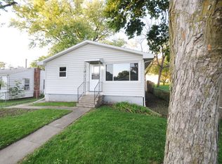 1320 21st Ave SW, Cedar Rapids, IA 52404