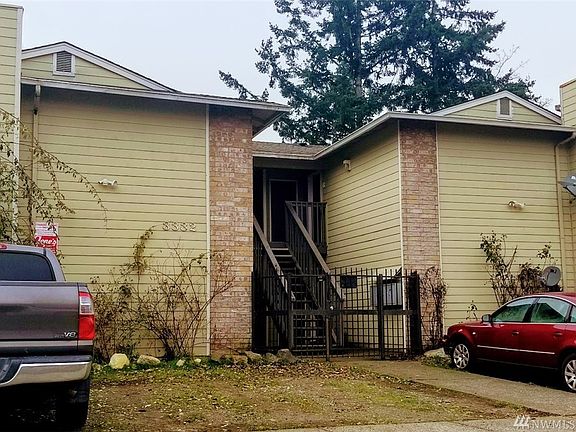2nd image of 3332 Chandler St