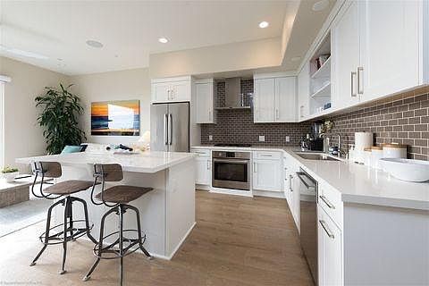 1st image of 5702 La Jolla Blvd #207A