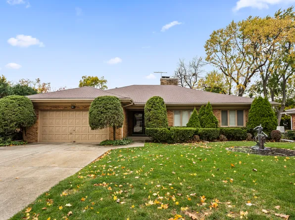 6642 N Kolmar Ave, Lincolnwood, IL 60712
