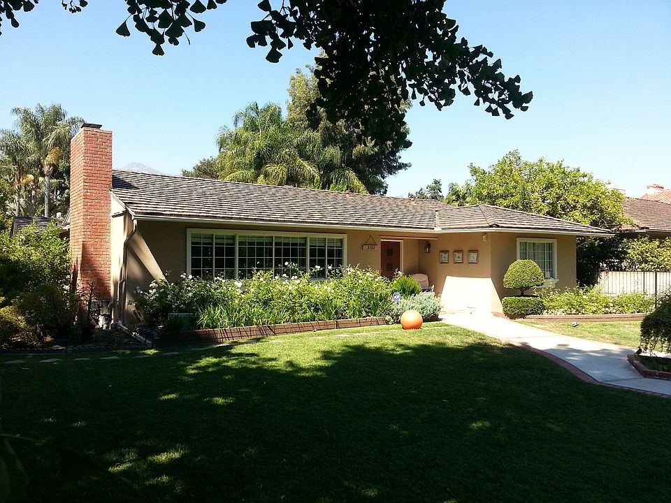 2nd image of 3101 San Pasqual St