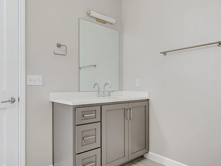 160 Morrow Ave #208 — Photo 11