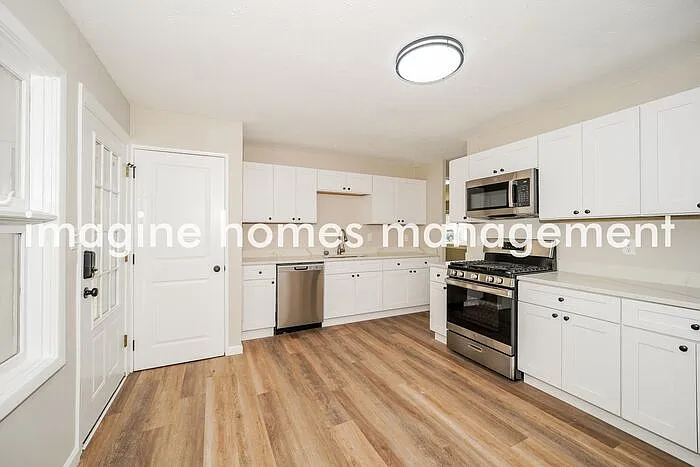 414 Anne Dr — Photo 5