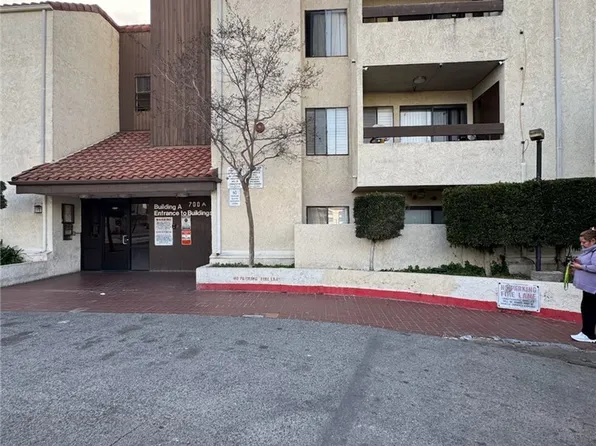 700 W 3rd St Unit A203, Santa Ana, CA 92701