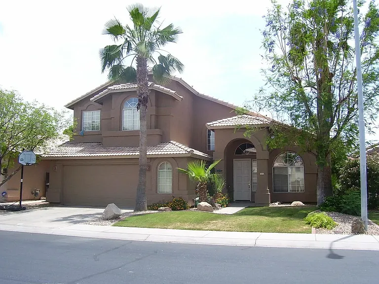 5165 W Linda Ln — Photo 2