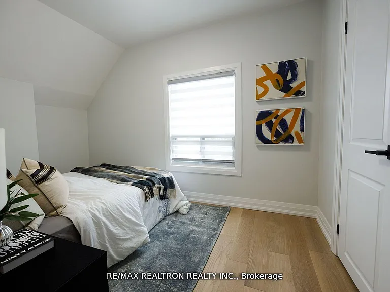 77 Hatherley Rd — Photo 20