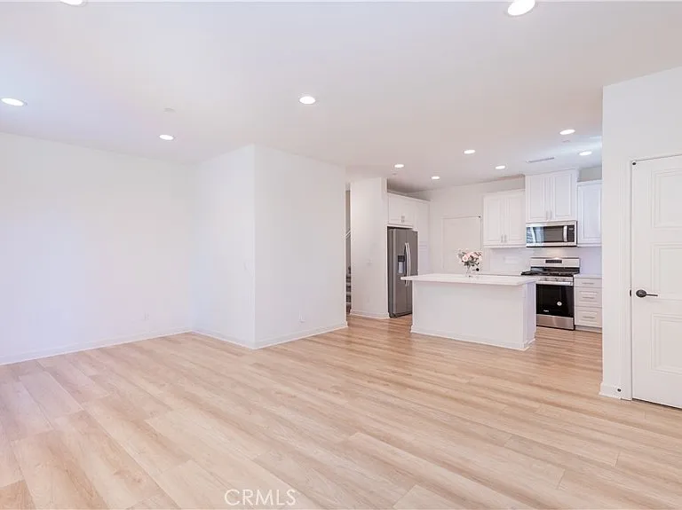 3921 S Jolly Paseo — Photo 6