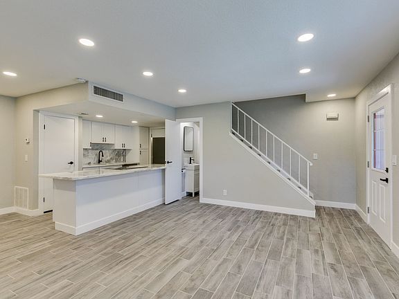 2nd image of 1330 Lorilyn Ave Unit 2