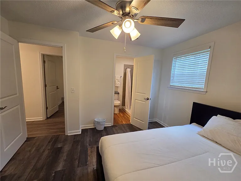 408 Salter St #A — Photo 7