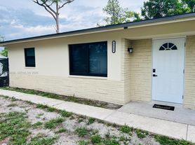 5512 8th Ave, Fort Myers, FL