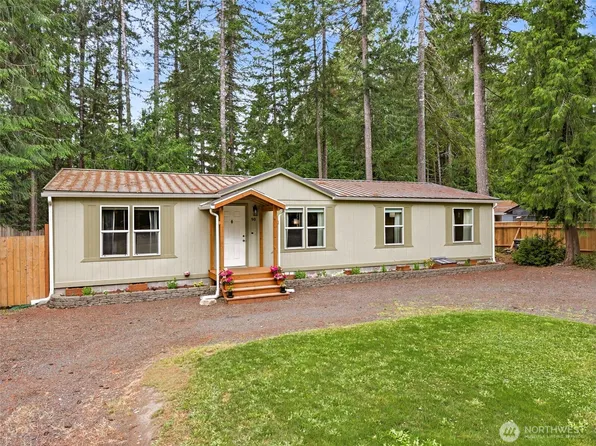 90 N Hamma Hamma Drive E, Hoodsport, WA 98548