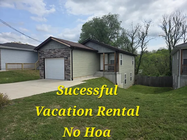 314 W College Street, Branson, MO 65616