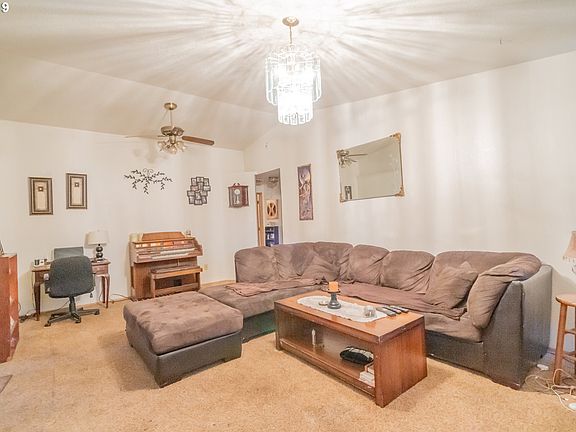 3rd image of 10019 NE 71st St