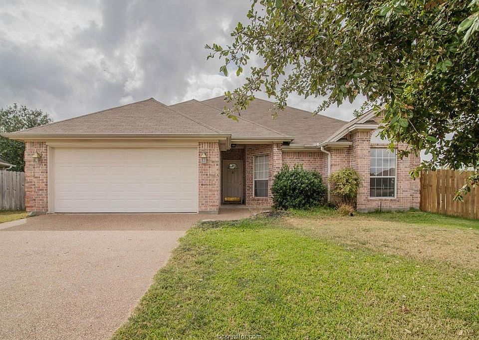 1st image of 218 Stuttgart Cir