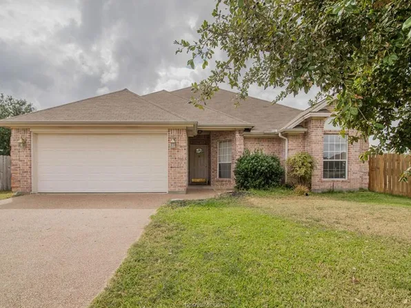 218 Stuttgart Cir, College Station, TX 77845