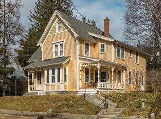 17 Arlington St, Fitchburg, MA 01420