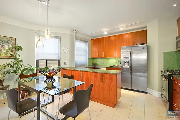 Sold by Bellmarc Realty | media 1