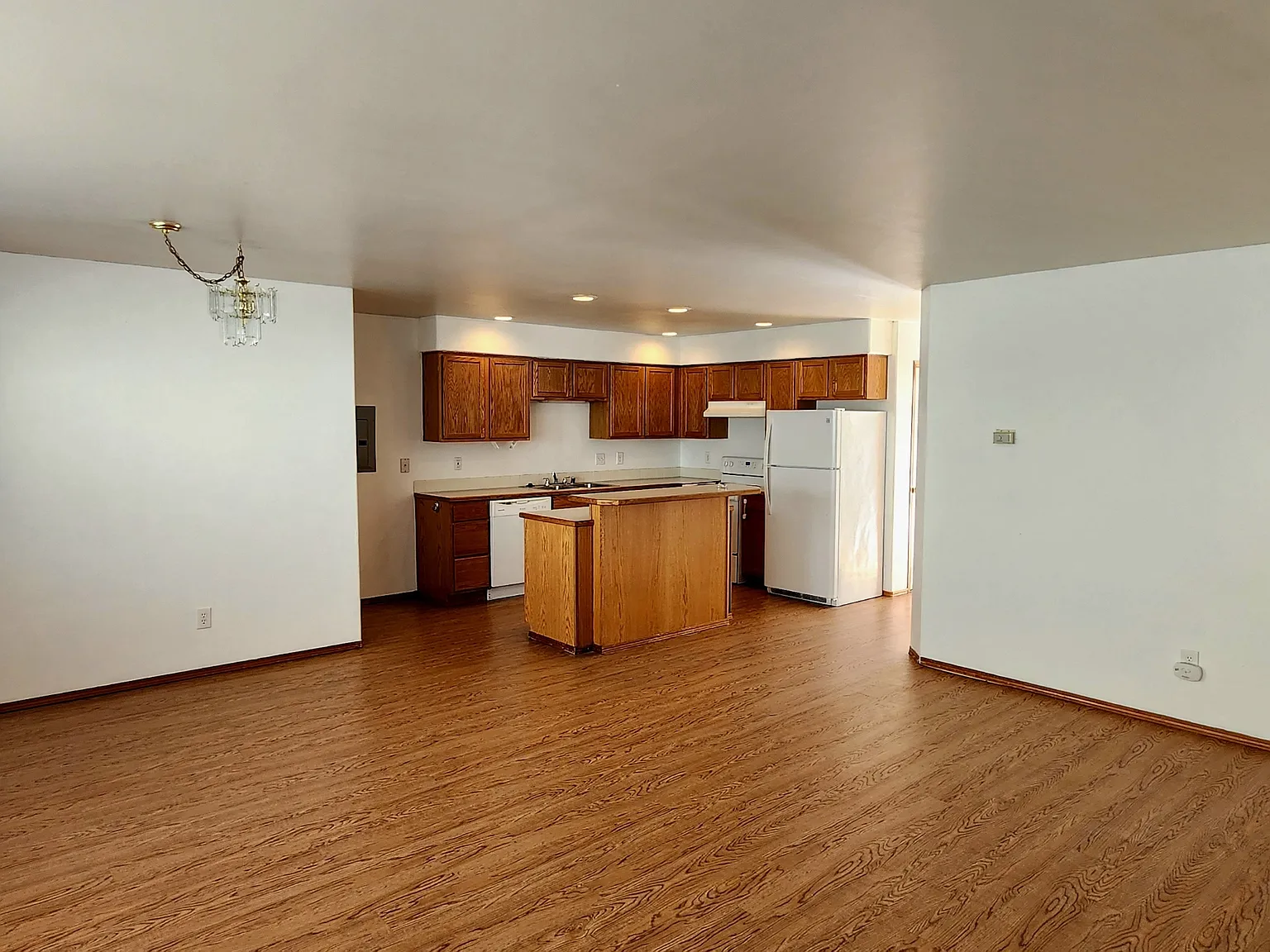 1326 S Skyline Dr - GRQ - WA - C — Photo 2