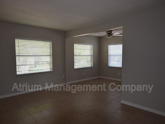 2nd image of 3325 N Westmoreland Dr APT 3