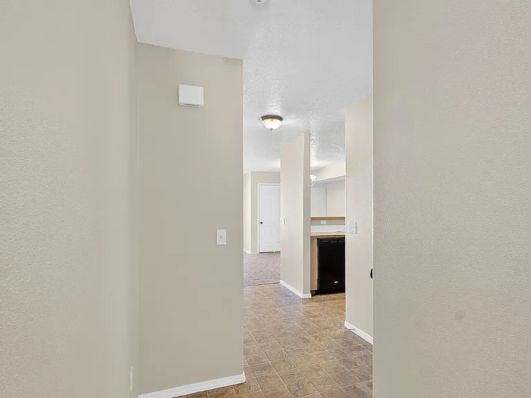 694 N Hydra Pl #A — Photo 2