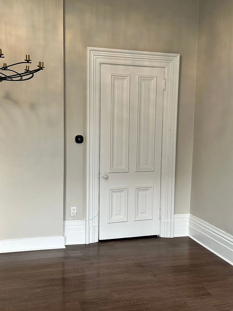 Spacious 3BR/2BA Luxury Close to OSF — Photo 3