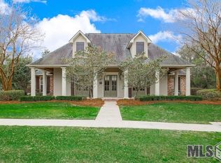 1566 Meadow Lake Dr, Zachary, LA 70791