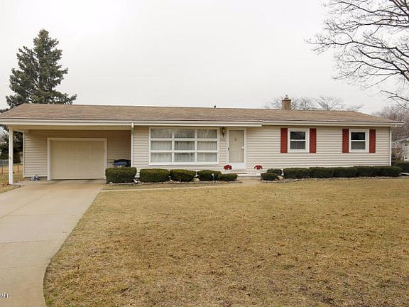2nd image of 700 Wilshire Dr