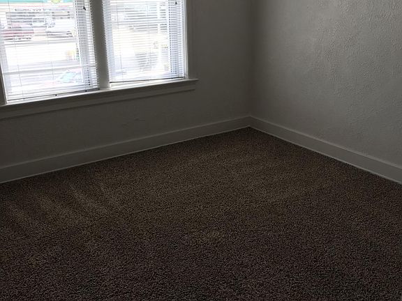 4th image of 2417 N University St APT 1