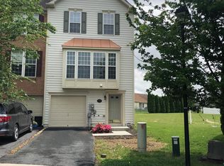 306 Lantern Ln, Chambersburg, PA
