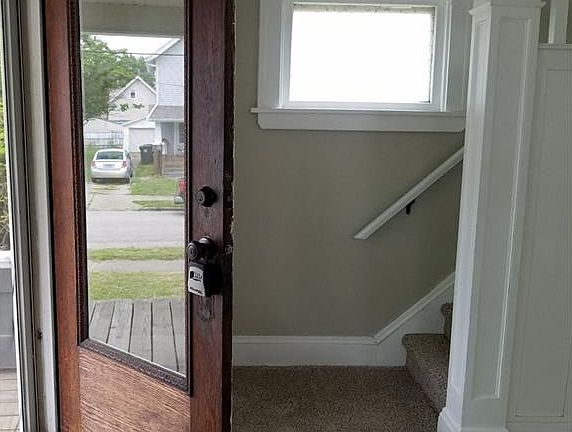 4th image of 1293 Wilbur Ave