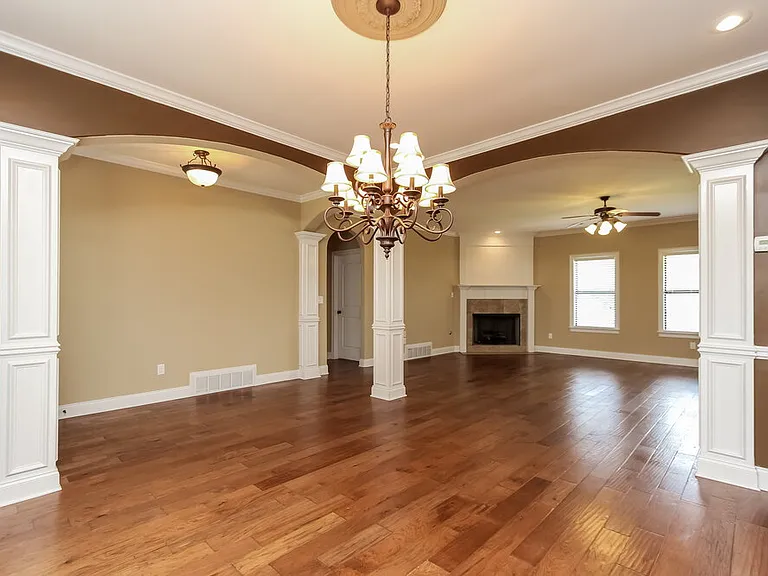 55 Misty Meadows Cv — Photo 7