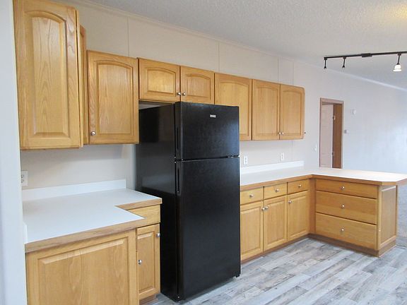 3rd image of 23339 Crystal Dr #346